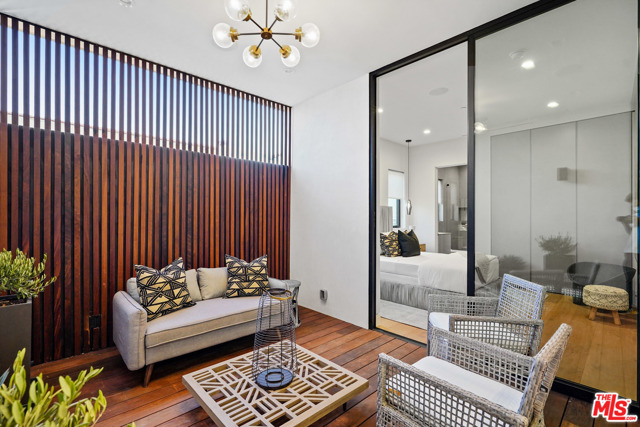 5 Bed Home for Sale in Los Angeles, California