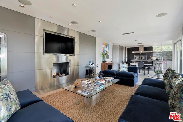 3 Bed Home for Sale in Los Angeles, California
