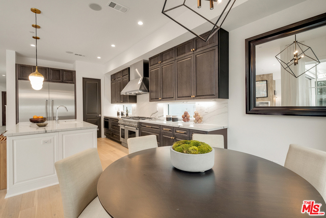 1813 OAK Avenue, Manhattan Beach, California 90266, 5 Bedrooms Bedrooms, ,4 BathroomsBathrooms,Residential,Sold,OAK,19433822