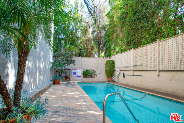 3 Bed Home for Sale in Los Angeles, California
