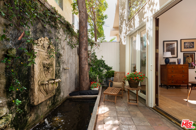 2 Bed Home for Sale in Santa Monica, California