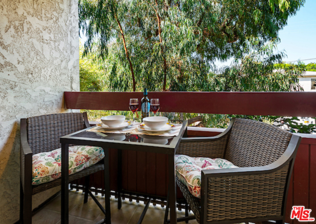 2 Bed Home for Sale in Los Angeles, California
