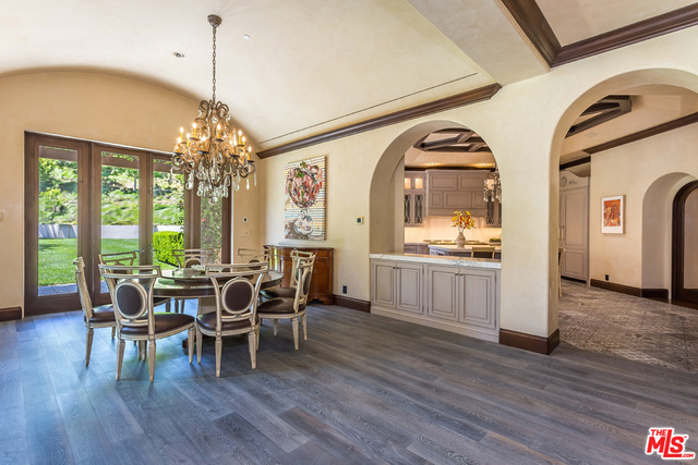 7 Bed Home for Sale in Beverly Hills, California