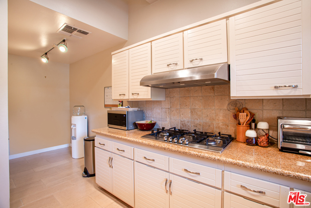 3 Bed Home for Sale in Los Angeles, California