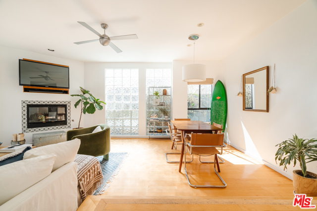 2 Bed Home for Sale in Venice, California