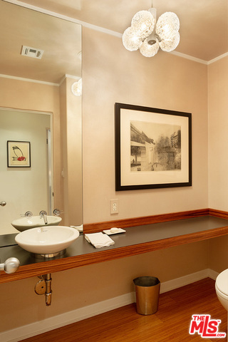 4 Bed Home for Sale in Los Angeles, California