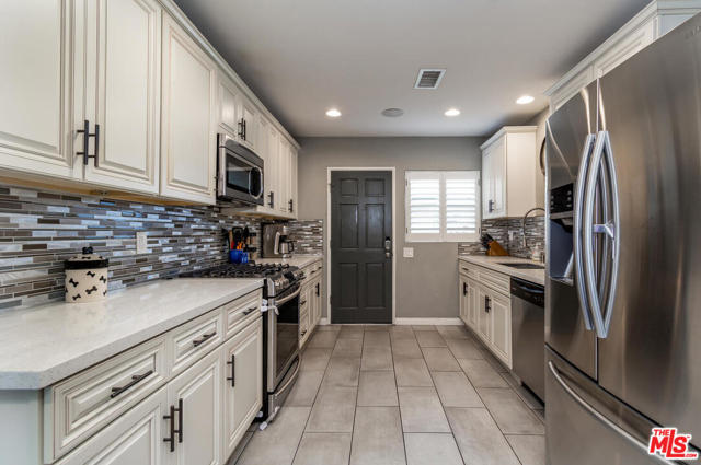 3 Bed Home for Sale in Los Angeles, California