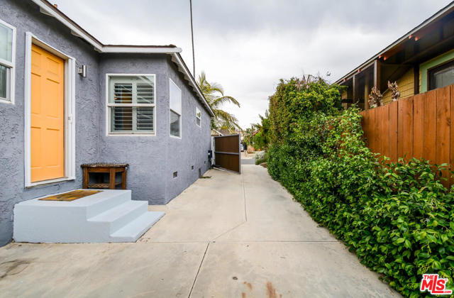 3 Bed Home for Sale in Los Angeles, California