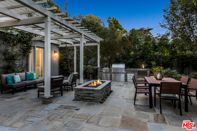 4 Bed Home for Sale in Sherman Oaks, California