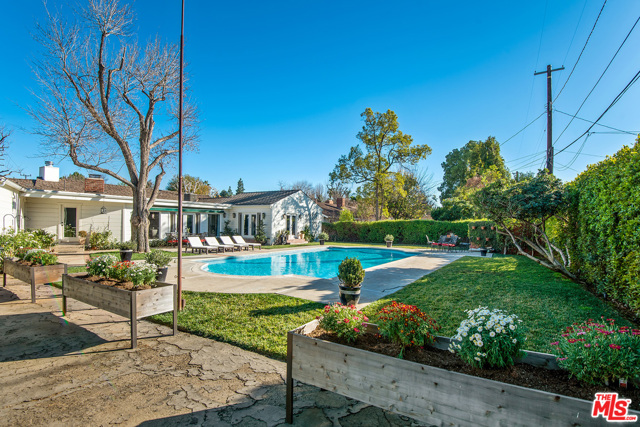 3 Bed Home for Sale in Van Nuys, California