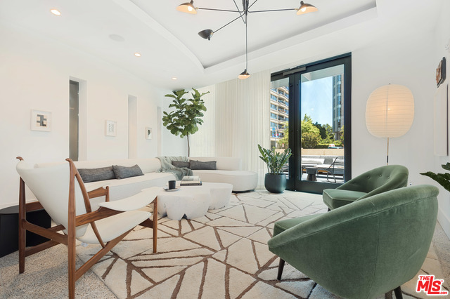 1 Bed Home for Sale in Los Angeles, California