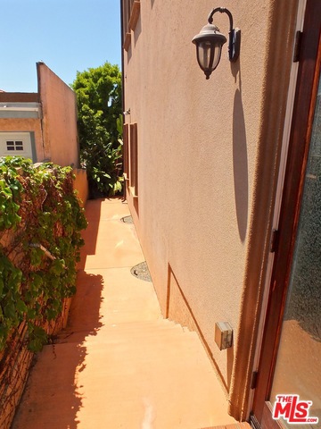 713 JUANITA Avenue, Redondo Beach, California 90277, 3 Bedrooms Bedrooms, ,3 BathroomsBathrooms,Residential,Sold,JUANITA,18338384