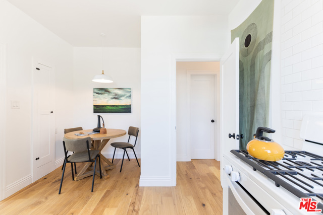 1 Bed Home for Sale in Los Angeles, California