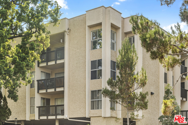 1 Bed Home for Sale in Culver City, California