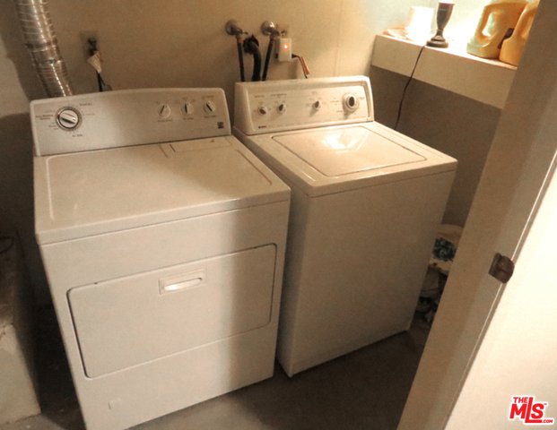 108 IRENA Avenue, Redondo Beach, California 90277, 2 Bedrooms Bedrooms, ,3 BathroomsBathrooms,Residential,Sold,IRENA,18322334