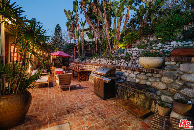 2 Bed Home for Sale in Los Angeles, California