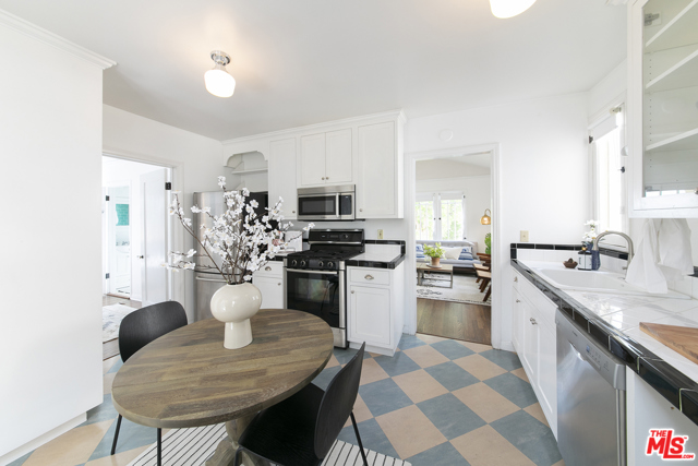 2 Bed Home for Sale in Los Angeles, California
