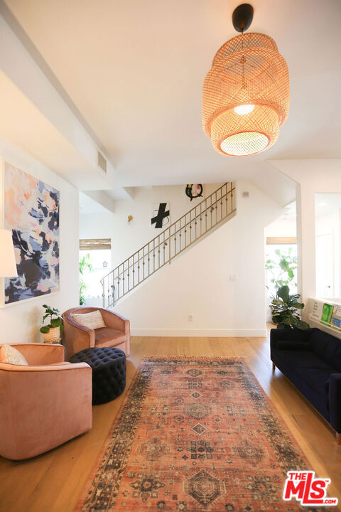 3 Bed Home for Sale in Studio City, California