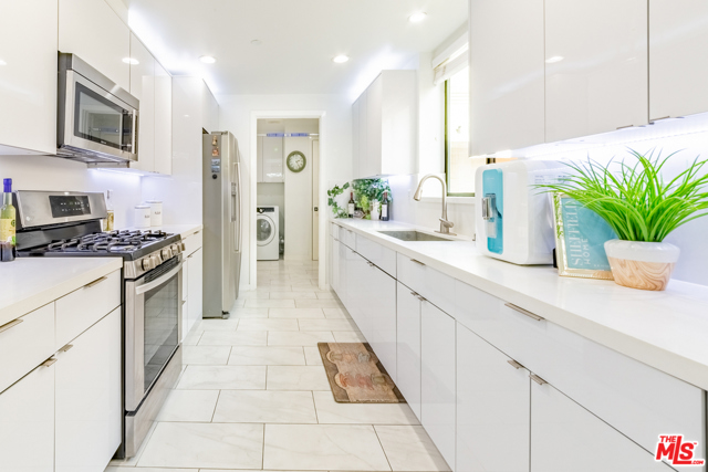 3 Bed Home for Sale in Los Angeles, California