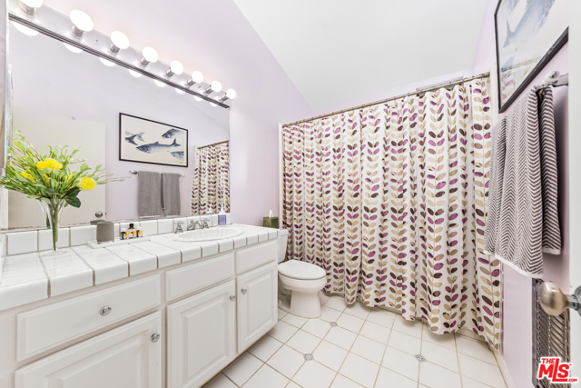 3 Bed Home for Sale in Santa Monica, California
