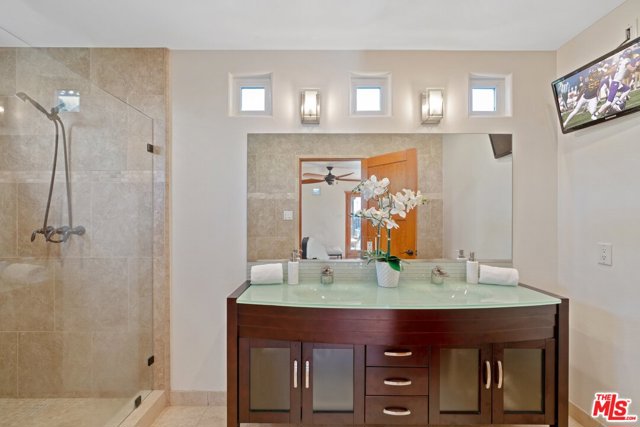 3 Bed Home for Sale in Encino, California