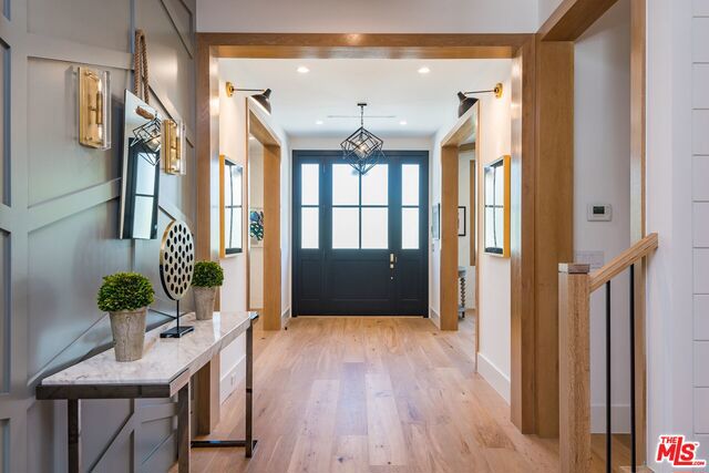 5 Bed Home for Sale in Studio City, California
