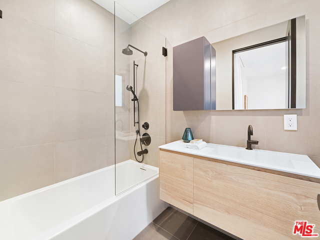 4 Bed Home for Sale in Los Angeles, California
