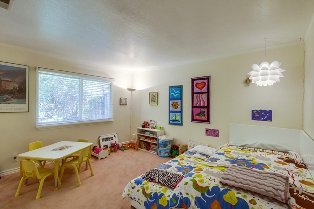 Third guest bedroom