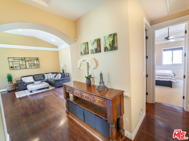 2417 CARNEGIE Lane, Redondo Beach, California 90278, 4 Bedrooms Bedrooms, ,3 BathroomsBathrooms,Residential,Sold,CARNEGIE,19491110