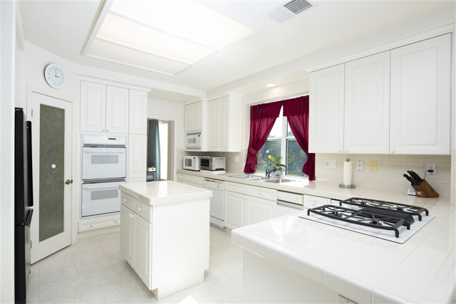 2348 Southern Oak