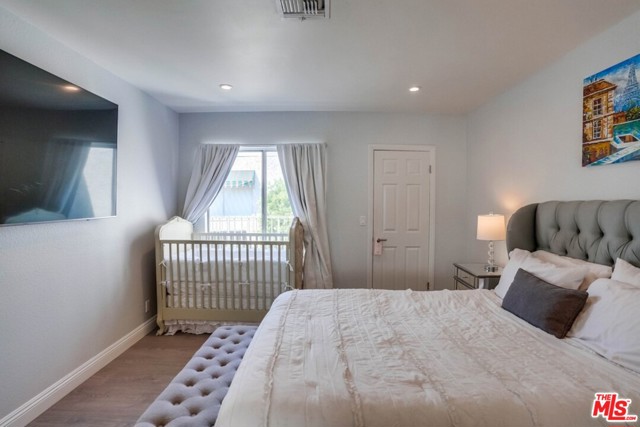 2 Bed Home for Sale in Studio City, California