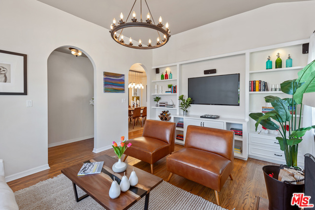 2 Bed Home for Sale in Los Angeles, California
