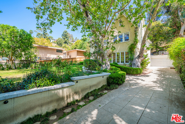 4 Bed Home for Sale in Los Angeles, California