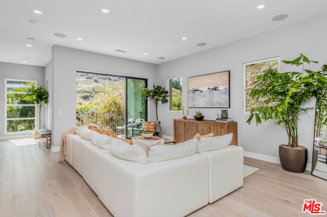 4 Bed Home for Sale in Playa Vista, California