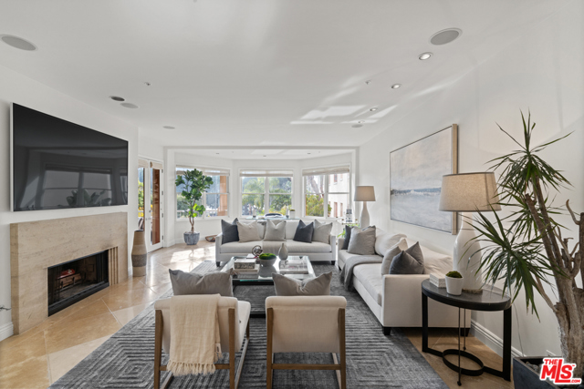 3 Bed Home for Sale in Santa Monica, California