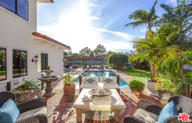 5 Bed Home for Sale in Malibu, California