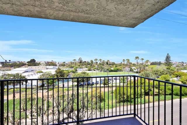 1720 Ardmore Avenue, Hermosa Beach, California 90254, 2 Bedrooms Bedrooms, ,2 BathroomsBathrooms,Residential,Sold,Ardmore,NDP2105024