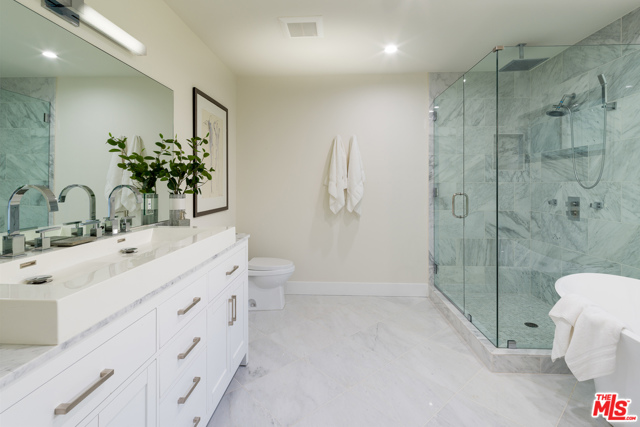 3 Bed Home for Sale in Sherman Oaks, California