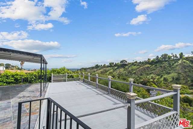 3 Bed Home for Sale in Sherman Oaks, California