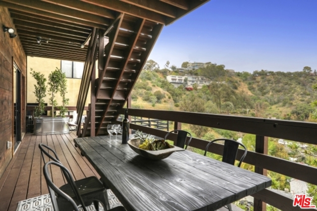 5 Bed Home for Sale in Los Angeles, California