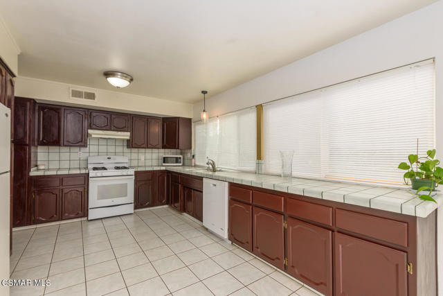 4 Bed Home for Sale in Newbury Park, California