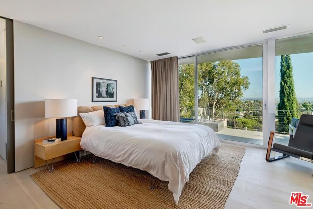 3 Bed Home for Sale in Los Angeles, California