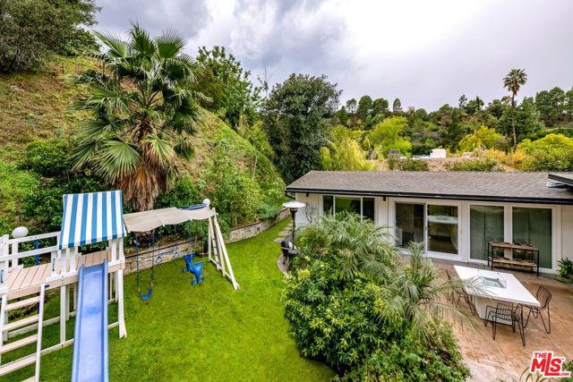 4 Bed Home for Sale in Sherman Oaks, California