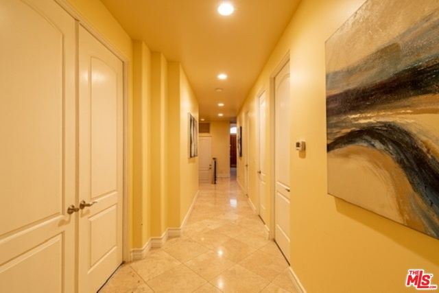 822 6TH Street, Hermosa Beach, California 90254, 4 Bedrooms Bedrooms, ,4 BathroomsBathrooms,Residential,Sold,6TH,19537348
