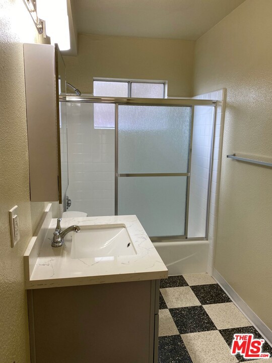  Income Home for Sale in Sherman Oaks, California
