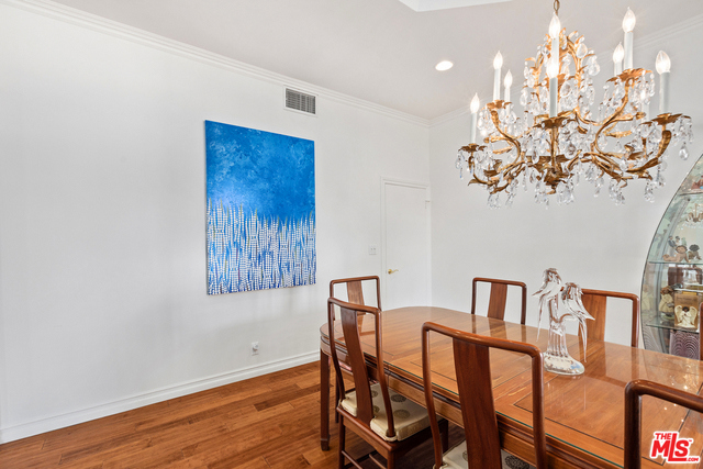 5 Bed Home for Sale in Encino, California