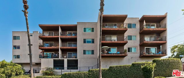 1 Bed Home for Sale in Los Angeles, California