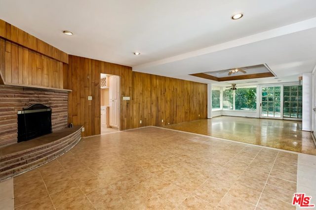5 Bed Home for Sale in Encino, California