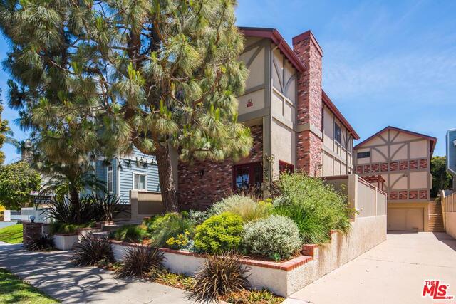 716 BROADWAY, Redondo Beach, California 90277, 3 Bedrooms Bedrooms, ,2 BathroomsBathrooms,Residential,Sold,BROADWAY,17227930