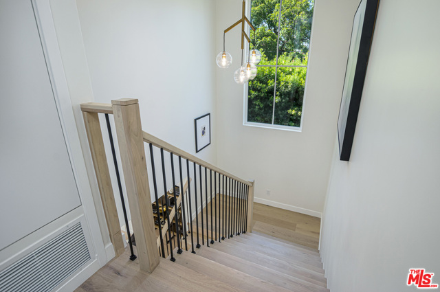 4 Bed Home for Sale in Los Angeles, California